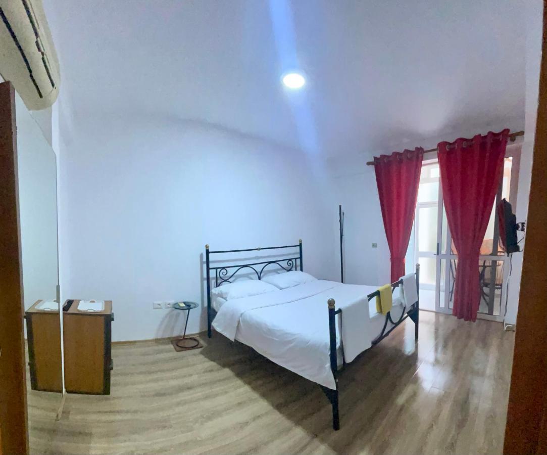Hotel Drinos Tirana Exterior photo
